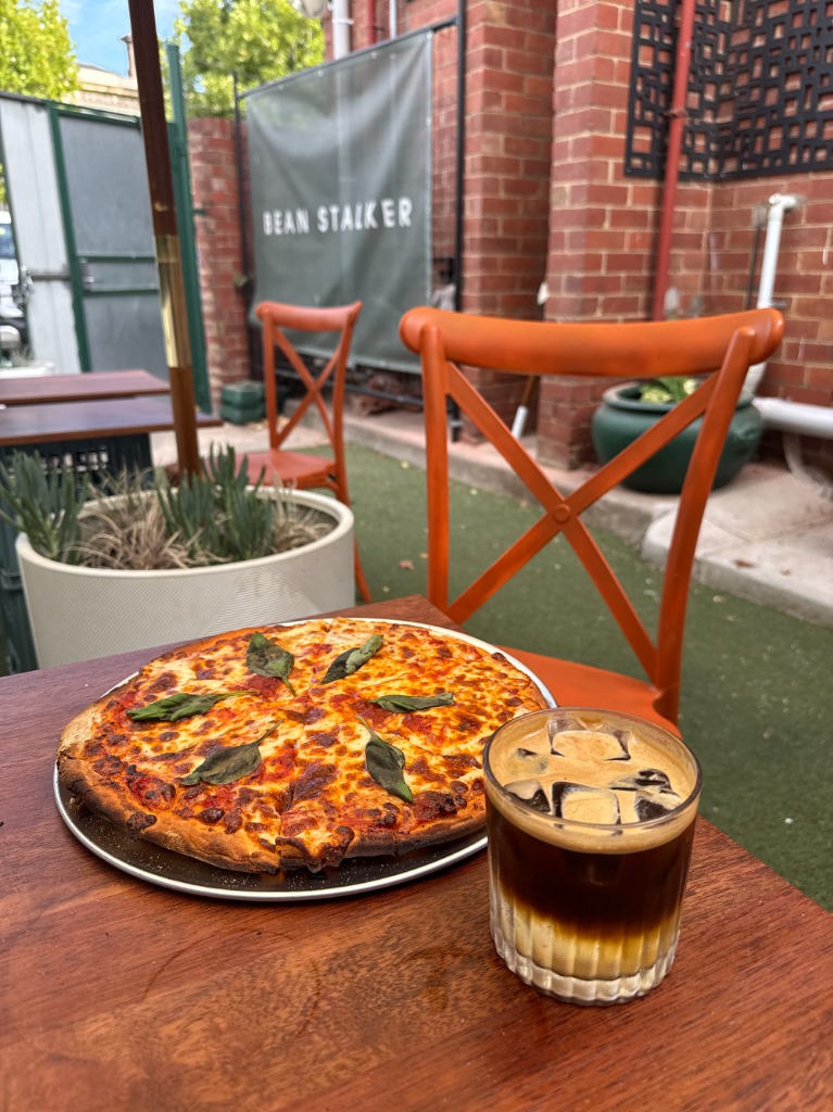 Bottomless Cocktails and Pizzas